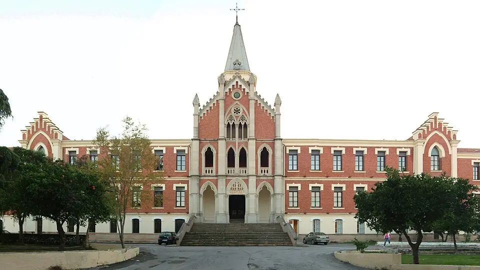 Linares